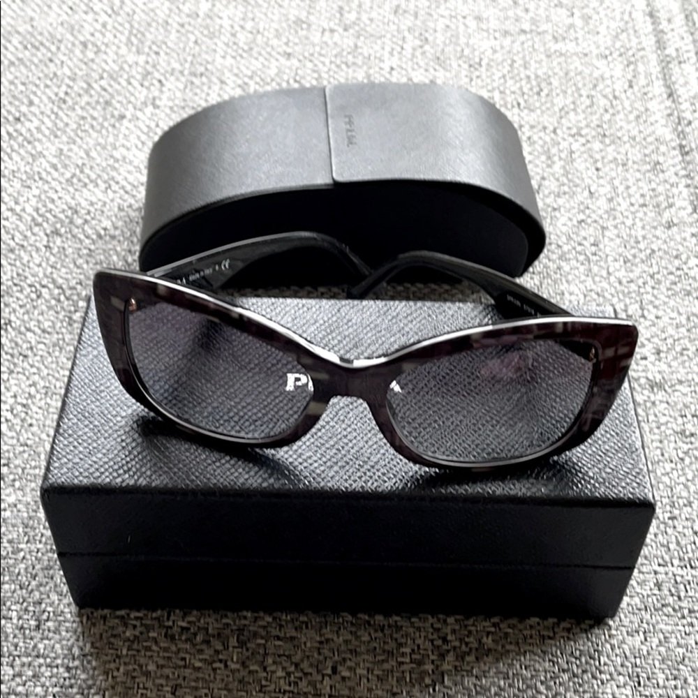 Prada Sunglasses - Picture 2 of 16